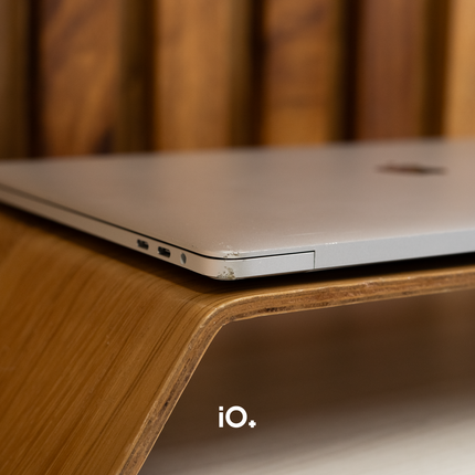 OFERTA 🔥 MacBook Pro 15" 2018 Touch Bar, Core i9, 32GB, 1TB SSD