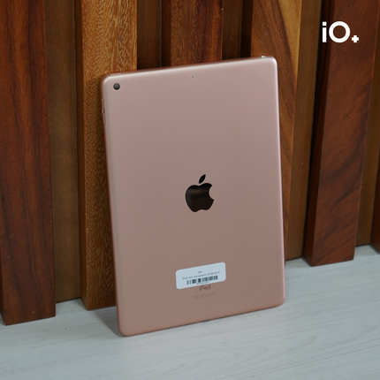 iPad 7ma Gen 10.2" 32GB Gold Wi-Fi