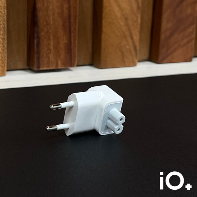 PRE OWNED 🚀 Adaptador de corriente europeo