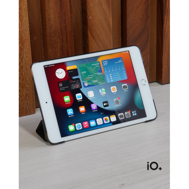 PRE OWNED 🚀 iPad Mini 4ta Gen 7.9" 128GB Silver Wi-Fi & Case