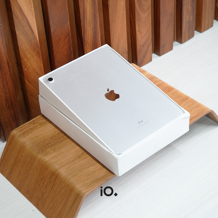 iPad 10ma Gen 10.9" 256GB Silver (Open Box)