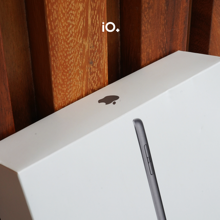 iPad 9na Gen 10.2" 64GB Space Gray Wi-Fi (Semi Nuevo)