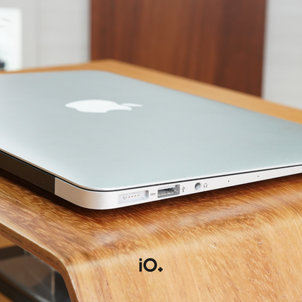 OFERTA 🔥 MacBook Air 11" 2015, Core i5, 4GB, 128GB Flash Storage