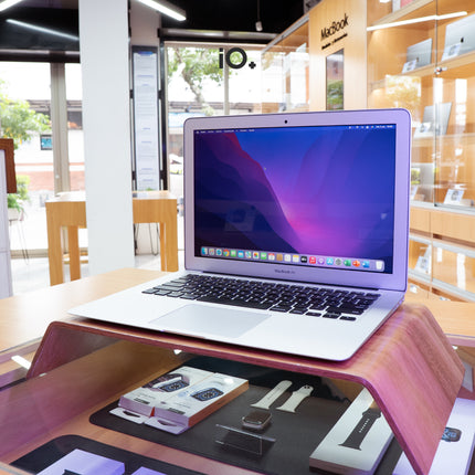 OFERTA 🔥 MacBook Air 13" 2015, Core i7, 8GB, 256GB Flash Storage