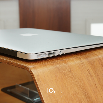 OFERTA 🔥 MacBook Air 13" 2017, Core i5, 8GB, 128GB Flash Storage
