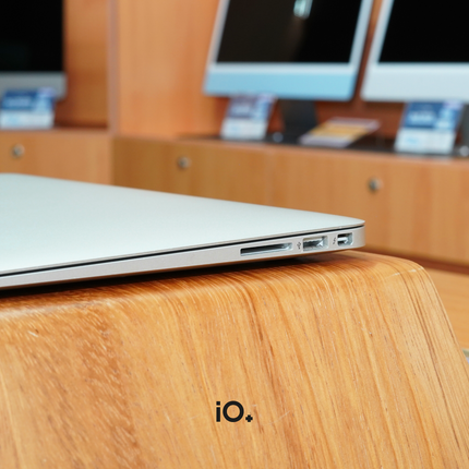 MacBook Air 13" 2014, Core i5, 8GB, 256GB SSD