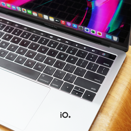 OFERTA 🚀 MacBook Pro 13" 2016 Touch Bar, Core i7, 16GB, 1TB SSD