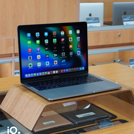 MacBook Pro 13" 2016 Touch Bar, Core i5, 8GB, 256GB SSD