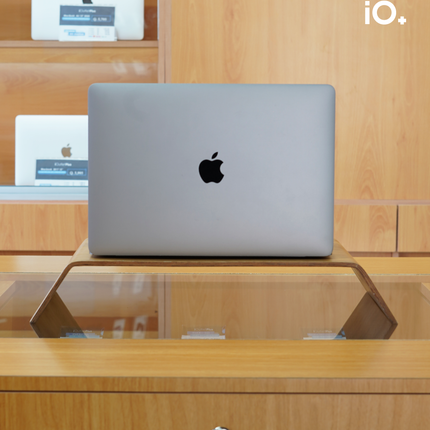 MacBook Pro 13" 2016 Touch Bar, Core i5, 8GB, 256GB SSD