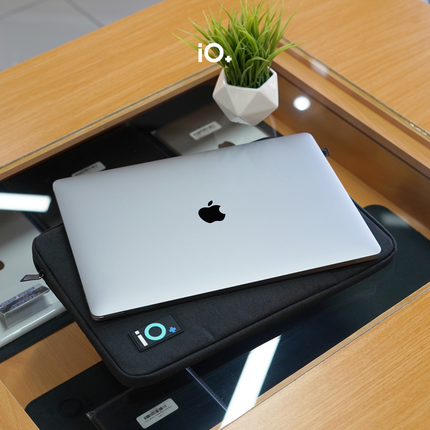 OFERTA 🔥 MacBook Pro 15" 2018 Touch Bar, Core i7, 16GB, 512GB SSD