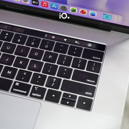 OFERTA 🔥 MacBook Pro 15" 2018 Touch Bar, Core i7, 16GB, 512GB SSD