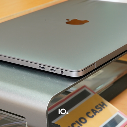 MacBook Pro 13" 2017 Touch Bar, Core i7, 16GB, 256SSD