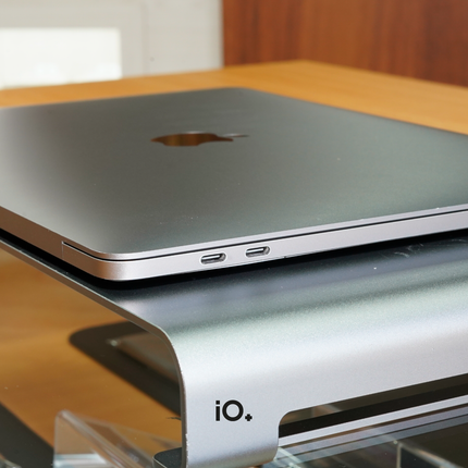 MacBook Pro 13" 2017 Touch Bar, Core i7, 16GB, 256SSD