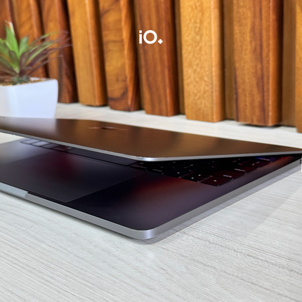 OFERTA 🚀 MacBook Pro 13" 2017, Core i7, 16GB, 256GB SSD