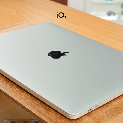 OFERTA 🔥 MacBook Pro 13" 2017 Touch Bar, Core i5, 16GB, 512GB SSD