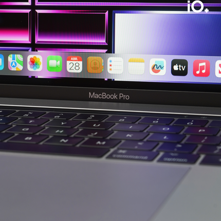 MacBook Pro 15" 2017 Touch Bar, Core i7, 16GB, 512GB SSD
