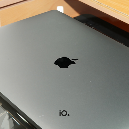 MacBook Pro 15" 2017 Touch Bar, Core i7, 16GB, 512GB SSD