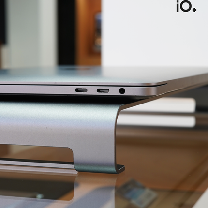 MacBook Pro 15" 2017 Touch Bar, Core i7, 16GB, 512GB SSD