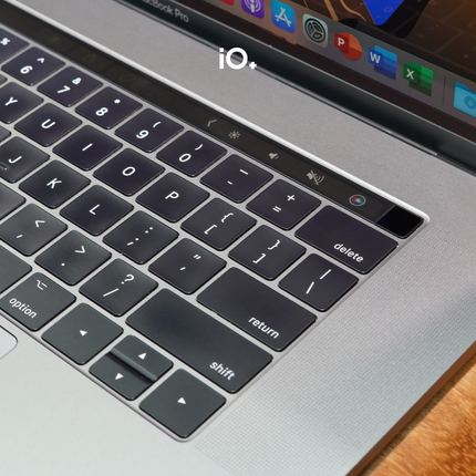 MacBook Pro 15" 2016 Touch Bar, Core i7, 16GB, 1TB SSD