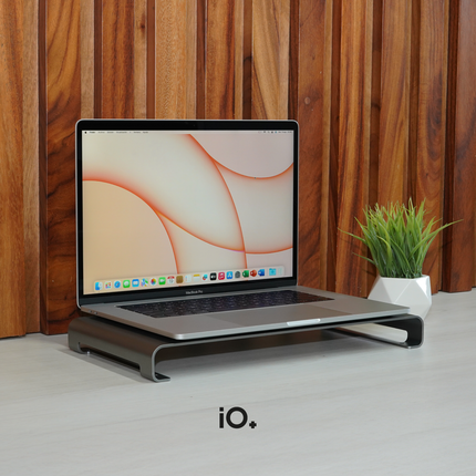 OFERTA 🚀 MacBook Pro 15" 2017 Touch Bar, Core i7, 16GB, 1TB Flash Storage