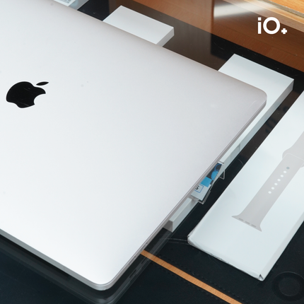 OFERTA MacBook Pro 15" 2017 Touch Bar, Core i7, 16GB, 1TB Flash Storage