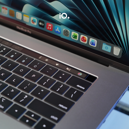 OFERTA 🔥 MacBook Pro 15" 2018 Touch Bar, Core i9, 16GB, 512GB SSD