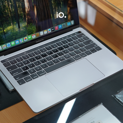 OFERTA 🔥 MacBook Pro 13" 2019 Touch Bar, Core i7, 16GB, 512GB SSD