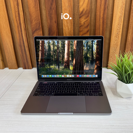OFERTA 🚀 MacBook Pro 13" 2019 Touch Bar, Core i5, 8GB, 128GB SSD
