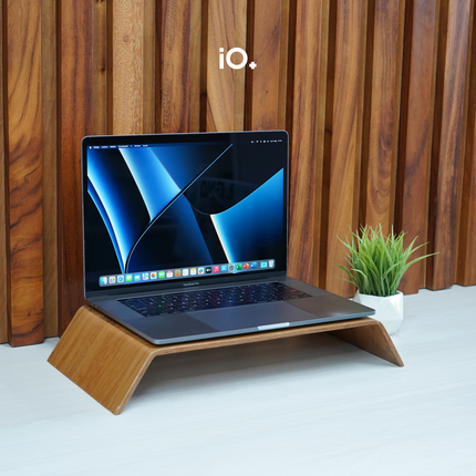 OFERTA 🔥 Macbook Pro 15" 2017 Touch Bar, Core i7, 16GB, 256GB SSD