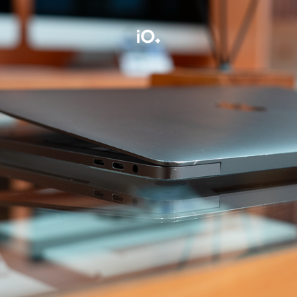 OFERTA 🔥 MacBook Pro 13" 2019 Touch Bar, Core i5, 8GB, 256GB SSD