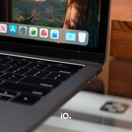 OFERTA 🔥 MacBook Pro 13" 2019 Touch Bar, Core i5, 8GB, 256GB SSD