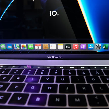 OFERTA 🚀 MacBook Pro 15" 2017 Touch Bar, Core i7, 16GB, 1TB Flash Storage