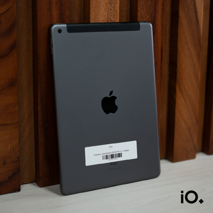 iPad de 8va Gen 10.2" 32GB Space Gray Wi-Fi + Celular