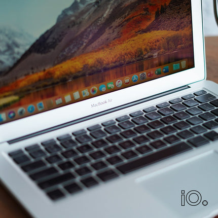 MacBook Air 2017 13" Core i7, 8GB, 251GB Flash Storage